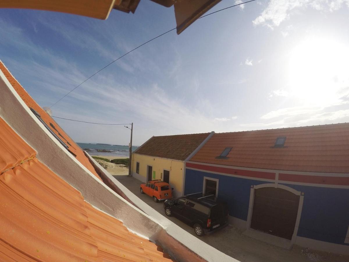 Go4Surf Beach Lofts Peniche Room photo